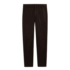 Traje de cuero negro para hombre, pantalones largos de corte ajustado con botones y frente plano, elegante y moderno para negocios. - Product Image 2