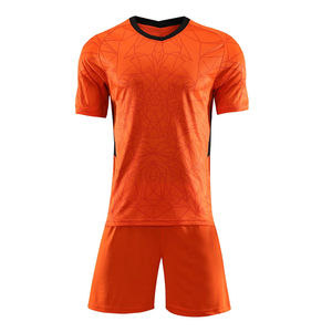 Maillots de football unisexes personnalisés faits à la main, grandes tailles, tissu respirant d'été, manches courtes, uniformes de football personnalisables - Product Image 5
