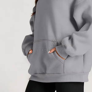Hoodies surdimensionnés pour femmes, coupe-vent, fabriqués en usine, respirants, en coton de qualité supérieure, en vente en ligne. - Product Image 2
