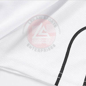 Ensemble de shorts décontractés pour hommes respirants fabriqués au Pakistan, couleur unie, logo imprimé personnalisé, tissu 100% coton - Product Image 6