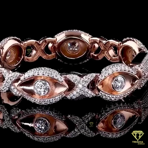 Esta pulsera de moissanita de lujo está hecha con piedras de claridad VVS de primera calidad que ofrecen un brillo intenso similar al de un diamante. - Product Image 1