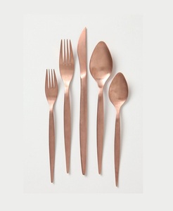 Juego de cubiertos de acero inoxidable dorado de estilo lujoso, 3 piezas, con mango martillado, cuchillo, tenedor y cuchara, vajilla moderna. - Product Image 6