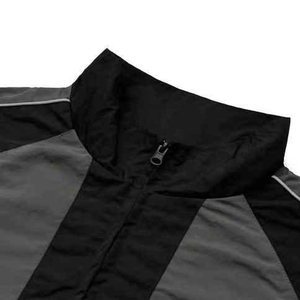 Survêtement coupe-vent personnalisé pour hommes et femmes, ensemble de sport respirant et résistant à l'eau - Product Image 4