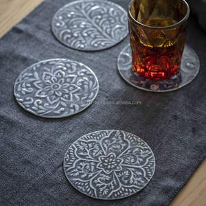 Posavasos de metal con acabado oxidado plateado con patrón floral en relieve para la decoración de la Mesa del hogar del comedor de la cocina de lujo - Product Image 5