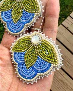 Pendientes de Aro de Moda Boho con Cuentas de Vidrio Miyuki Multicolor y Flecos, Pendientes de Aro para Boda de HF Crafts - Product Image 4
