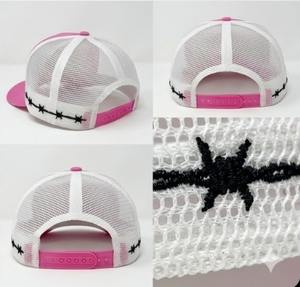 Gorra Trucker Clásica Personalizada Ajustable de 6 Paneles con Rayas, Malla, Parche de Cuero con Logotipo, Lona/Jersey, Unisex, para Adultos, Verano - Product Image 4