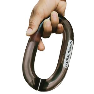 Decoración de pared con cadena de resina. Personalización de eslabones de resina de gran tamaño y colores claros. Disponibles en varios colores. - Product Image 6