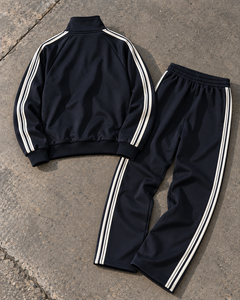 Conjunto Deportivo Personalizado Unisex para Primavera, Chaqueta con Cremallera Completa y Pantalones Deportivos con Franjas Laterales, Ropa Deportiva Urbana, Marca Privada OEM - Product Image 2