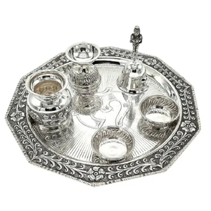 Ensemble de thali de prière en laiton pur de conception moderne, fabriqué à la main, ensemble de culte traditionnel indien pour Mandir, prix de fabricant en gros - Product Image 5