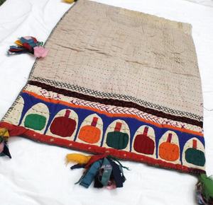 Vibrant Vintage Dowry Kantha Bag Banjara Bolso de compras para mujer - Product Image 1