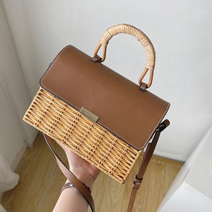 Bolso de Ratán Hecho a Mano con Solapa, Estilo Coreano, Estilo INS, Bolso Bandolera de Paja, Diseño Exclusivo, Bolso Tejido para Mujer, Nueva Moda 2026 - Product Image 3