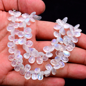 Piedra lunar blanca AAA de 7x10 mm, forma de pera, briolette, piedra lunar natural con fuego azul arcoíris, piedra semipreciosa, cuentas sueltas para joyería. - Product Image 4