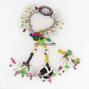 Brazalete Indio Banjara Vintage con Borlas, Brazalete Étnico Tribal para Danza del Vientre, Brazalete Tribal Banjara Auténtico - Product Image 3
