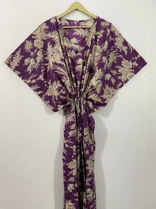 Robe kaftan ample en coton 100% imprimé au bloc, style bohème, longueur ras du sol, manches longues, pour les occasions décontractées, la plage et l'été. - Product Image 3