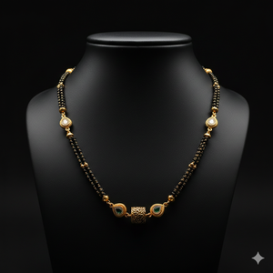 Mangalsutra de Oro Antiguo de 22K con Sello BIS - Collar Tradicional Hecho a Mano con Cuentas Negras en Oro Amarillo 916 - Product Image 2