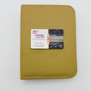 Kit d'outils beige en acier inoxydable pour l'élimination des extensions capillaires, comprenant des pinces, des micro-pinces et des aiguilles à clip, avec emballage personnalisé avec logo - Product Image 5