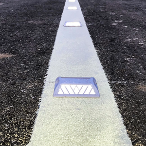Reflector de Pavimento Resistente a la Intemperie para Visibilidad en Carreteras y Rutas de Vehículos - Product Image 2