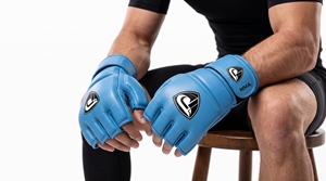 ถุงมือ MMA Dumela International EVO หนังสีขาวด้าน ระบายอากาศได้ดี ปรับแต่งได้ คุณภาพสูง ป้องกันได้ทุกฤดู - Product Image 3