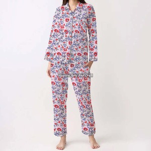Conjunto de Pijamas de Algodón 100% para Mujer, Ropa de Dormir Suave para el Hogar, Conjunto de Pijamas de Primavera/Verano con Estampado Floral/Personajes/Letras/Patrón/Vacaciones/Árbol PJ038 - Product Image 3