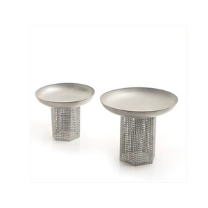 Support en métal émaillé finition or pour la présentation de desserts de luxe lors de mariages, événements et buffets d'hôtels, provenance Inde - Product Image 6