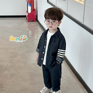 เสื้อผ้าเด็กผู้ชายคุณภาพดี สไตล์ลำลองแนวสปอร์ต สำหรับฤดูใบไม้ร่วง ชุดเด็กผู้ชาย เสื้อผ้าเด็กขายส่ง เสื้อผ้าเด็กวัยหัดเดิน - Product Image 1
