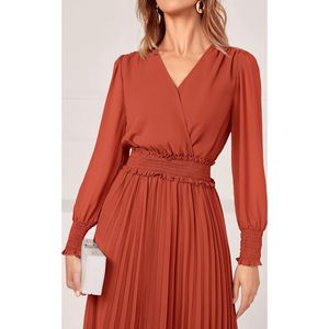 Robe portefeuille décontractée pour femme à manches courtes, coupe évasée mi-longue avec ceinture à nouer, en tissu léger et confortable pour l'été - Product Image 6