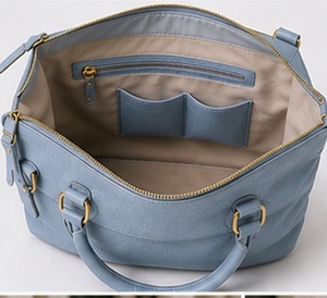 Sac fourre-tout tendance en cuir véritable pour femme, grande capacité, sac à bandoulière, sac à main à poignée supérieure, fermeture éclair, texture grainée, idéal pour la plage et les voyages - Product Image 3