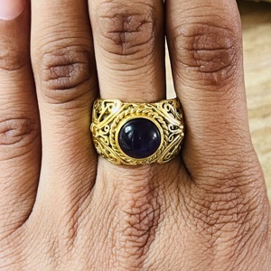 Nouvelle Bague Papillon en Améthyste à Mouvement Rapide, en Laiton Plaqué Or 18 carats avec Texture Filigrane, Vente en Gros pour Femmes - Product Image 4