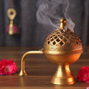 Elegante Quemador de Incienso Metálico con Bandeja Recolectora de Cenizas para Rituales Espirituales en Interiores y Uso de Fragancias - Product Image 4