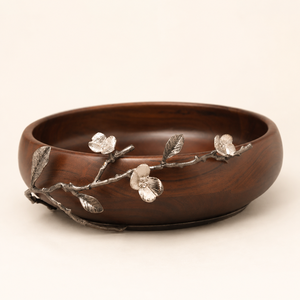 Bol à salade en bois artisanal de luxe avec élégante décoration florale en argent, bol à fruits décoratif en bois artisanal pour la table de la maison - Product Image 4