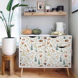 Papier peint autocollant décoratif pour murs, motif d'animaux mignons (hiboux, cerfs, lapins) sur des arbres dans une forêt féerique blanche - Product Image 4