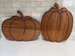 Wooden Pumpkin <b>Shaped</b> Chopping Board With Anti Slip Feature Kitchen Cutting <b>Block</b> Round Design Dark Brown Wood Material - Product Image 1