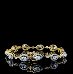 Luxury Pear Cut Lab Grown Diamond Tennis Bracelet in Yellow Gold Elegant <b>Fine</b> Diamond Jewelry - Product Image 3