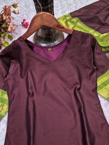 Purple Cotton <b>Kurti</b> With Black Dupatta Traditional Indian Pakistani Women's Casual Wear Midi Length Regular Fit - Product Image 6