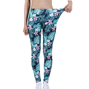 Leggings personnalisés pour femmes, taille haute, effet push-up, style décontracté, leggings en sublimation pour femmes à prix raisonnable - Product Image 4