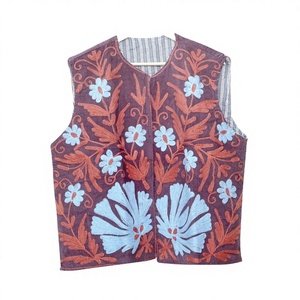 Chaleco de Mujer Suzani Hecho a Mano en India, Chaqueta Tradicional Suzani, Estilo Bohemio, 100% Algodón, Estampado Otoñal, Transpirable, para Invierno - Product Image 1