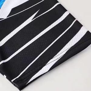 Uniforme de tennis unisexe personnalisable de haute qualité, écologique, antibactérien, respirant, à séchage rapide, col en V, 100% polyester, sur mesure - Product Image 6