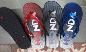 Chanclas para Hombre de Alta Demanda, Modernas, Cómodas y Antideslizantes para Caminar al Aire Libre, Viajes a la Playa y Uso Diario - Product Image 2