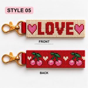 En gros, Porte-clés bracelet perlé 'Girl Power' avec sangle double face à motif éclair et slogan 'Cream Black', pour sac, thème féminisme et autonomie - Product Image 2