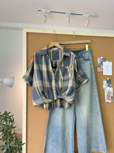 L729959 Women's Oversized Plaid Shirt Casual Loose Fit Short Sleeve Button Down <b>Blouse</b> Spring Summer Fashion Top - Product Image 2
