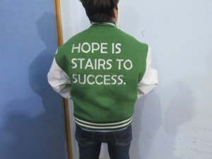 เสื้อแจ็คเก็ตเบสบอลแบบนักศึกษาสำหรับผู้ชาย ผลิตตามสั่ง คุณภาพสูง ปักลายแขนเสื้อ ผ้าฝ้าย 100% สำหรับฤดูใบไม้ผลิ - Product Image 5