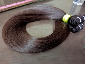 Paquetes de cabello al por mayor Hairroot India HRI-05-Baby Hairs, castaño natural, Remy, cabello indio de templo, cutícula alineada, trama doble a máquina - Product Image 1