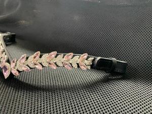 Élégante muserolle de cheval en cristal rose en forme de V, cousue main, personnalisable, en cuir véritable, à changement rapide, pour l'équitation, avec strass - Product Image 6