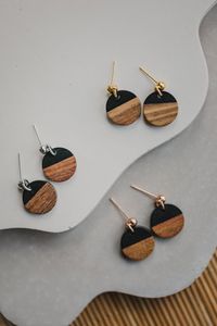 Boucles d'oreilles en résine époxy de haute qualité, bijoux en résine faits à la main, légères et tendance, collection de boucles d'oreilles statement - Product Image 5