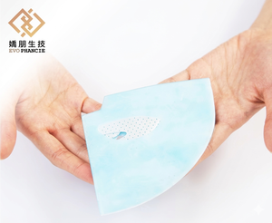 Masque en feuille pour les mains infusé à la vitamine C pour un soin optimal du visage, du corps, des seins, du nez et des pieds - Product Image 4