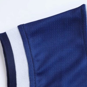 Uniforme de Baloncesto para Hombres y Niños, Ropa Deportiva, Nuevo Diseño, Cómodo, Precio al por Mayor, Personalizable, 100% Poliéster Transpirable - Product Image 3