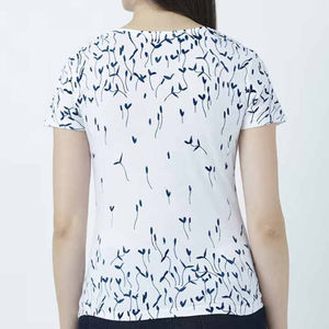 เสื้อยืดโอเวอร์ไซส์ผ้าฝ้ายพิมพ์ลายกราฟิกสำหรับฤดูร้อน ขายส่งแบบกำหนดเองได้ สำหรับผู้หญิงไซส์พลัส เสื้อยืดแบบซับลิเมชั่น - Product Image 3