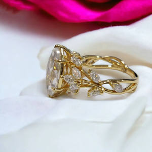 Anillo de Compromiso con Moissanita Corte Marquesa, Plata de Ley 925, Engaste de Puntas, Estilo Art Deco Vintage, Anillo de Boda Único, Regalo de Lujo - Product Image 6