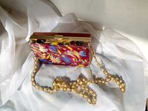 Bolso de Mano con Flores Prensadas, Rosas Rojas Reales y Resina con Detalles Florales, Bolso de Mano Cuadrado de Resina Botánica para Fiesta - Product Image 3