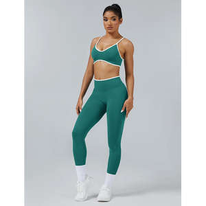 Ensemble de yoga léger de haute qualité pour femmes |   Vêtements de sport personnalisés à bas prix pour femmes |   Tenue de fitness fabriquée au Pakistan 2026 - Product Image 1